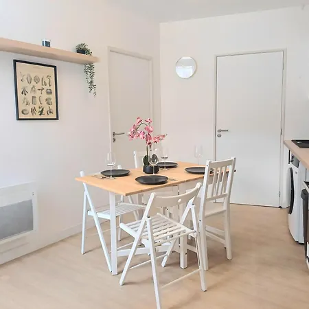 Le Clos Carnot 3 - Proche Commodites