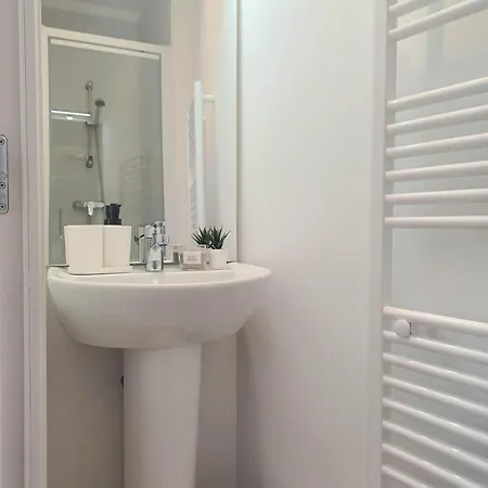 Le Clos Carnot 3 - Proche Commodites
